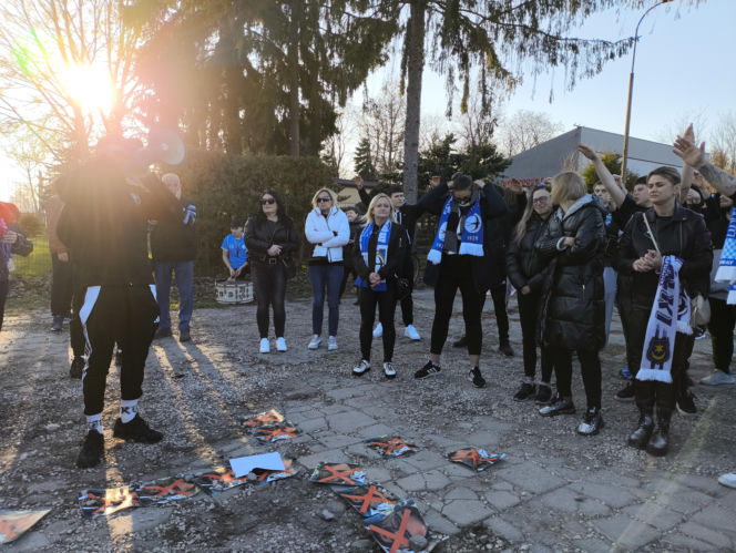 Smutny dzień dla tarnowskiego żużla. Kibice żegnają Unię Tarnów