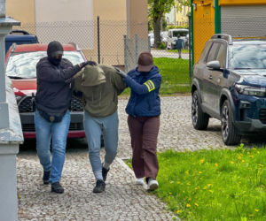 Gonili 13-latka na bagno, dziś sami trafili do aresztu