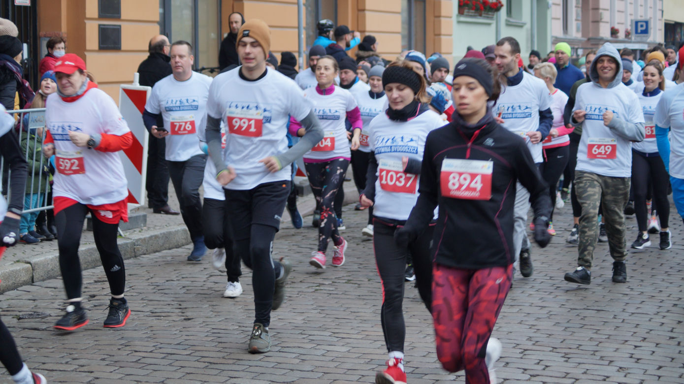 Bydgoski Bieg Niepodległości 2021. Wielkie ściganie w centrum miasta 