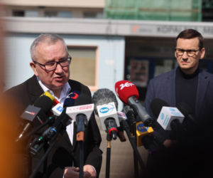 Premier Mateusz Morawiecki przed kopalnią w Zofiówce [GALERIA]