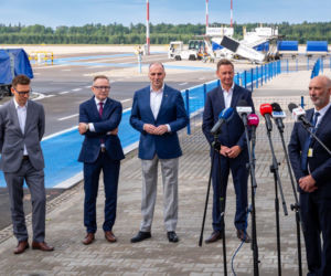 Nowa tymczasowa hala przylotów na lotnisku w Goleniowie