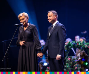 Białystok. Koncert dla chorych dzieci funkcjonariuszy Straży Granicznej. Był prezydent Andrzej Duda z żoną