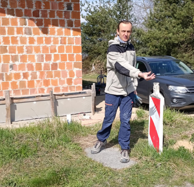 Przez urzędników noszę wodę w wiadrach