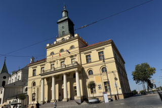 Ocalił ludzi przed eksplozją. Niezwykłe bohaterstwo woźnego z Lublina. Wyniósł bombę z Ratusza