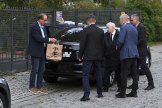 Jarosław Kaczyński w swoim domu na warszawskim Żoliborzu