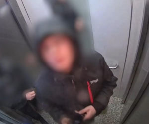 Dźgał nożem w kamerę w windzie! Miasto pokazało szokujące nagrania