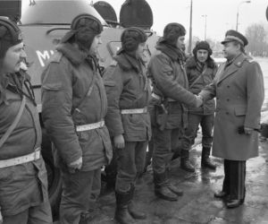 Sylwester w Warszawie sprzed lat. Tak stolica witała dawniej Nowy Rok