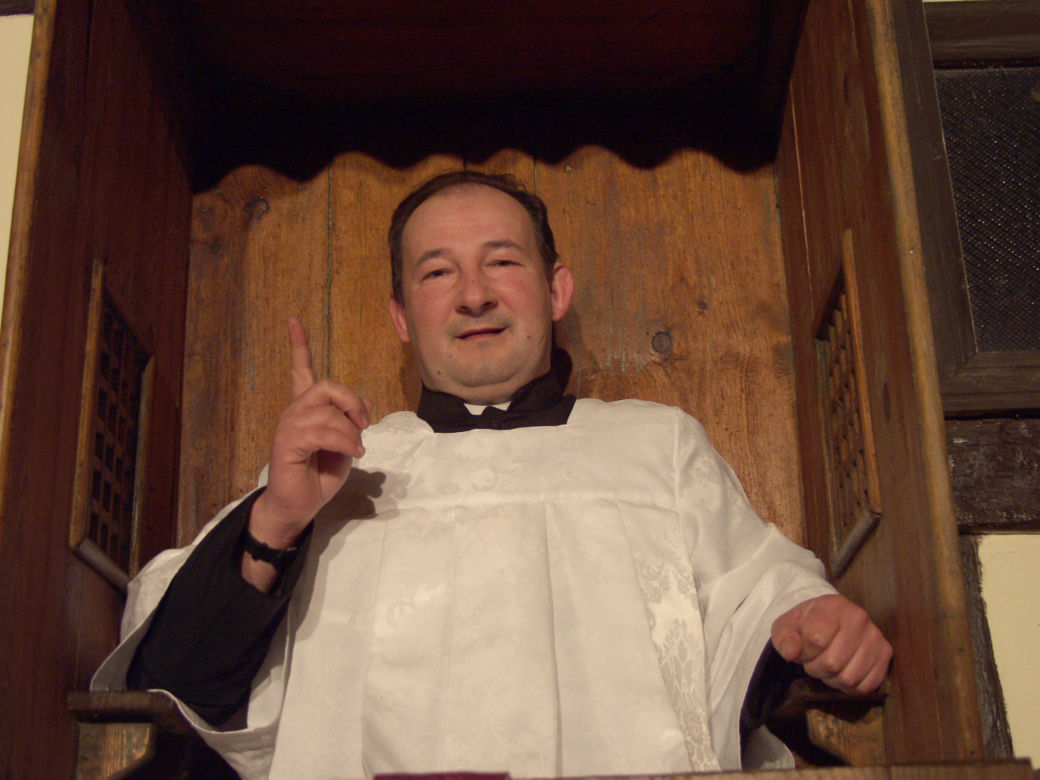 KSIĄDZ JANUSZ KOPLEWSKI