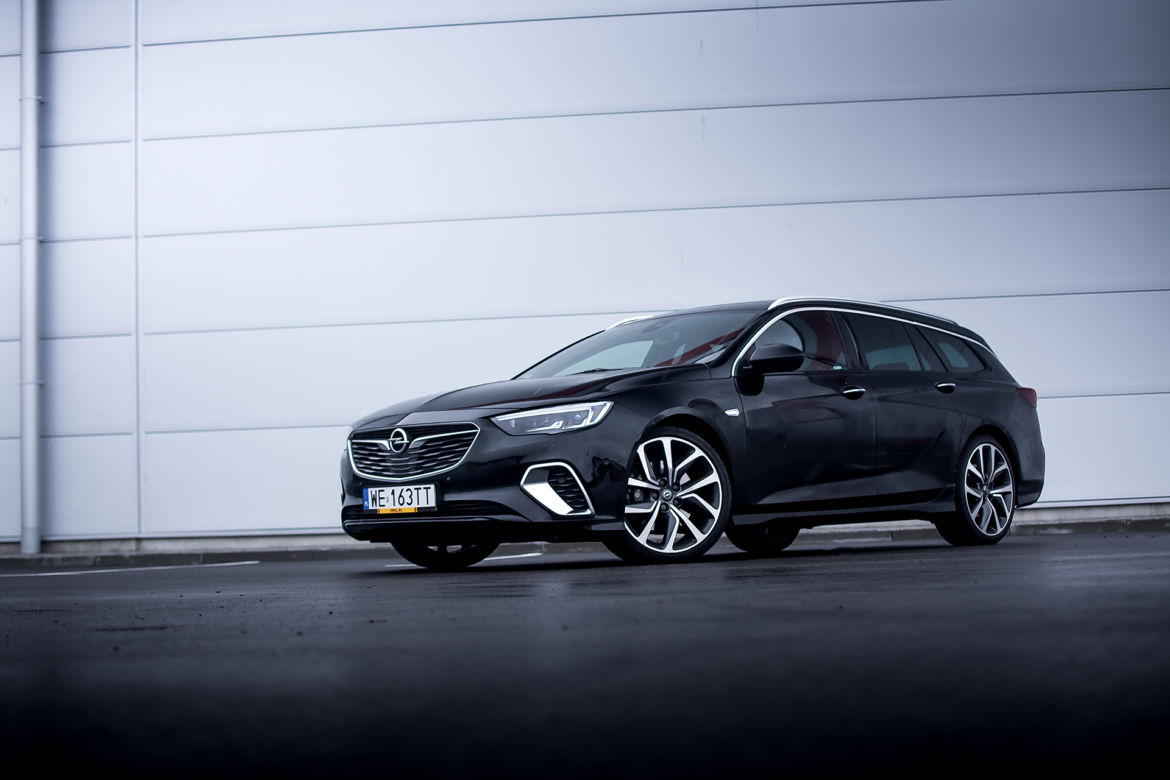 Opel Insignia GSi Sports Tourer 2.0 CDTi 210 KM AT8 AWD