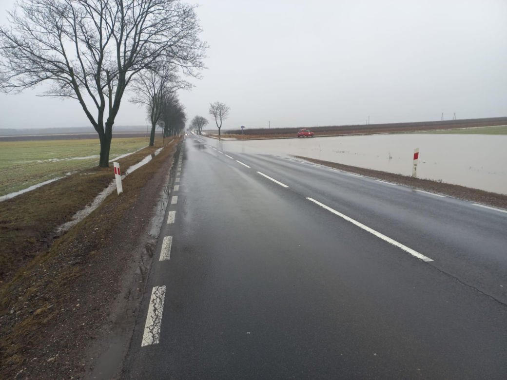 Zdarzenie drogowe na DK 19 w Świniarowie pod Łosicami