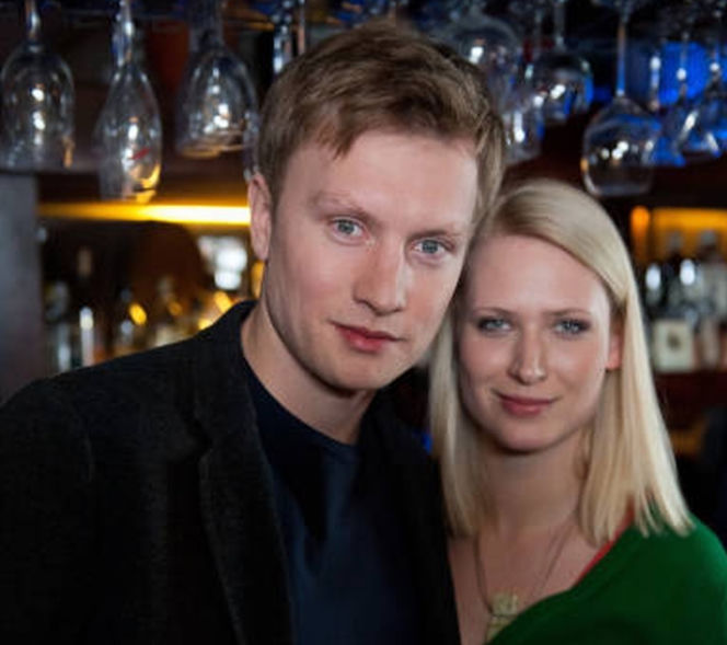 NA WSPÓLNEJ. Igor (Jakub Wesołowski) i Maja (Agnieszka Żulewska)