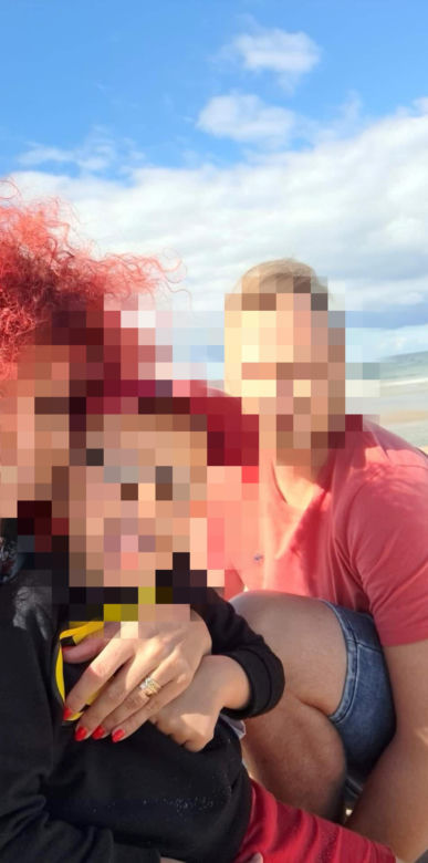 Spłonęli w swoim aucie, bo staranował ich pirat z BMW
