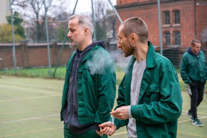 Pierwsza miłość, odcinek 4170: Bartek ponownie w tarapatach. Znajdzie się na celowniku przywódcy buntu - ZDJĘCIA