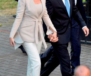 Cała prawda o strojach Agaty Dudy i Jolanty Kwaśniewskiej! Te zdjęcia nie pozostawiają wątpliwości