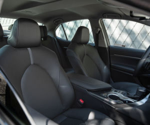 Toyota Camry (2021)