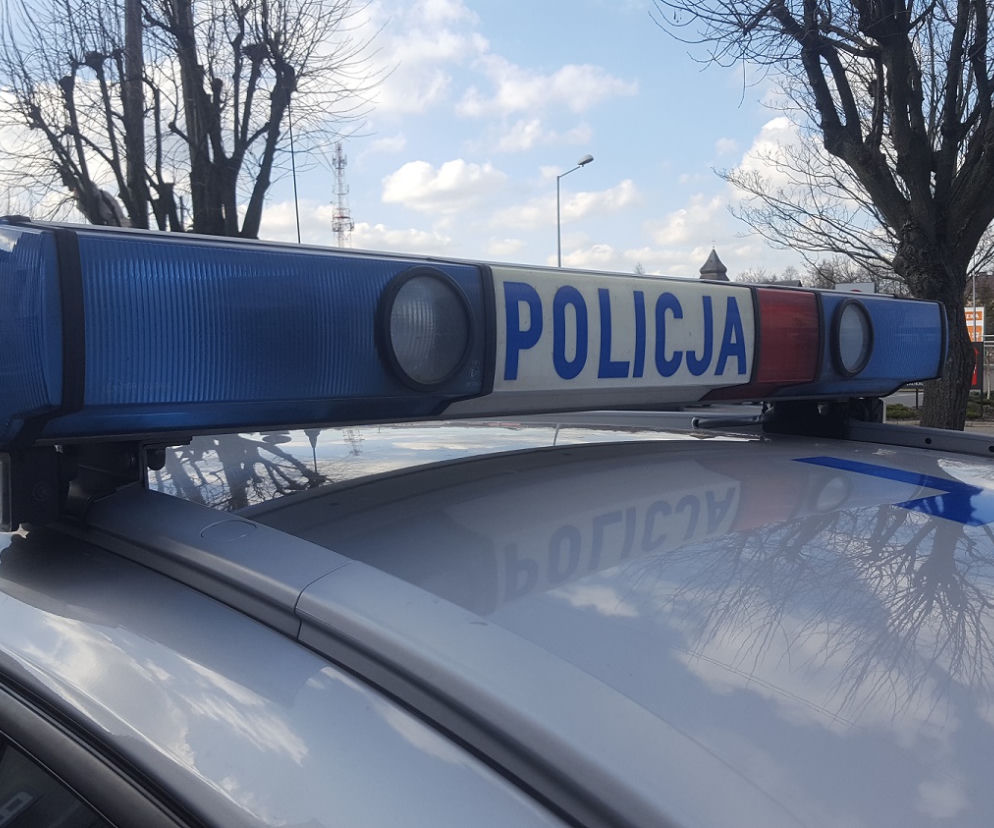 Dwaj bracia pijani jechali autem. Jeden z nich stracił prawko za alkohol zaledwie... dwa dni wcześniej! 