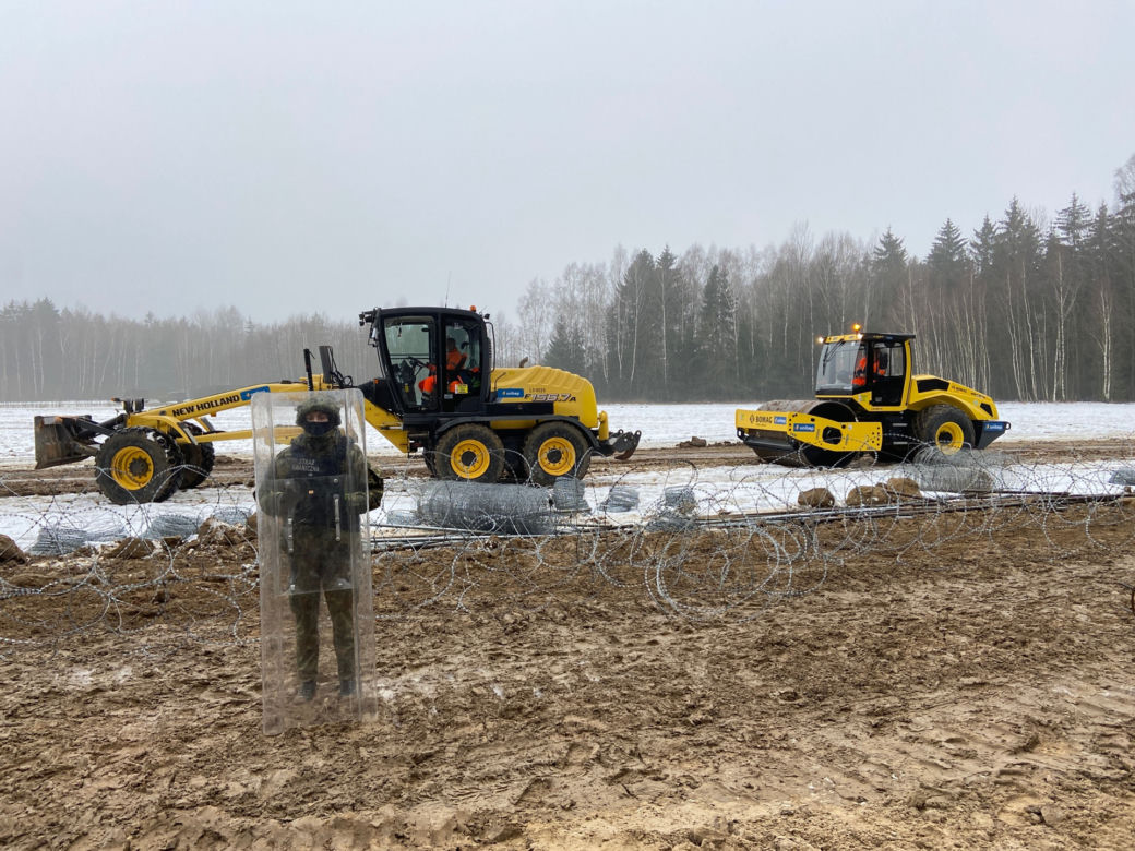 Budują mur na granicy polsko-białoruskiej