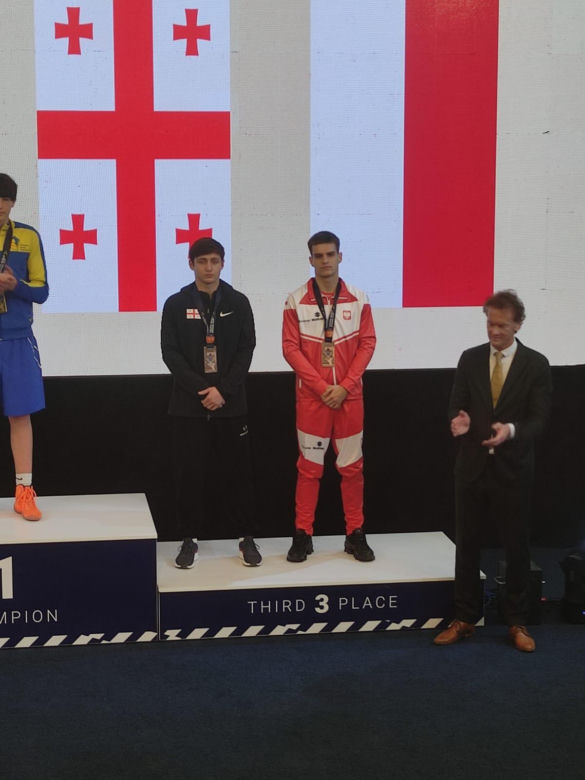 Utalentowany bokser z Torunia Borys Płachta przywiózł medal z Czarnogóry