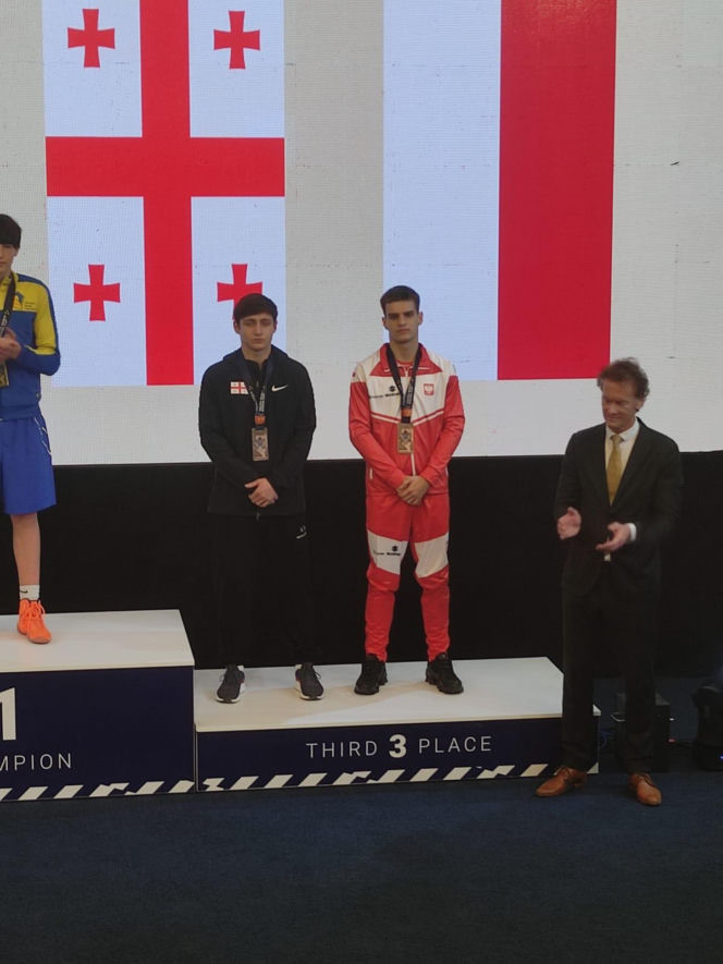 Utalentowany bokser z Torunia Borys Płachta przywiózł medal z Czarnogóry