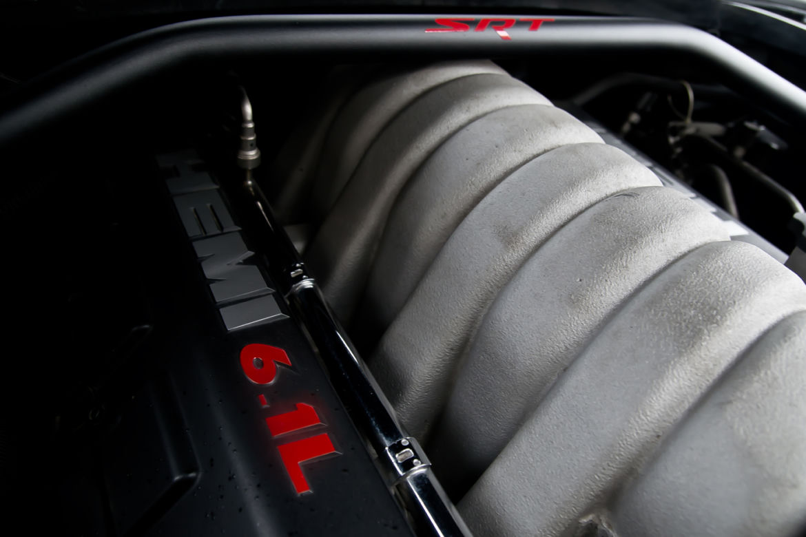 Dodge Challenger SRT8 6.1 V8 HEMI