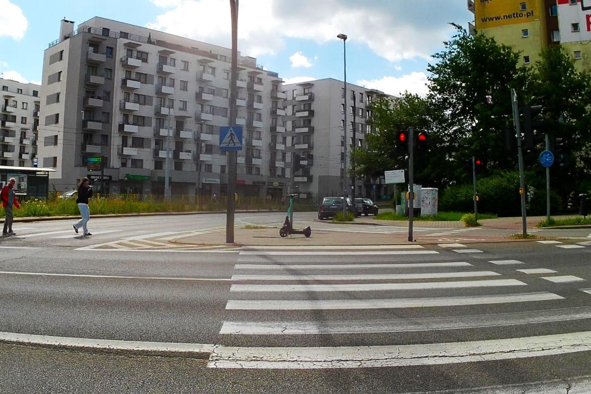 Plac Szyrockiego jest przekleństwem pieszych. Radny interweniuje