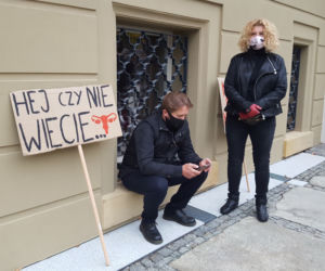 Idą lwice na ulice. Mieszkańcy Leszna znów protestują