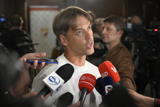 Maja Chwalińska na konferencji prasowej w Warszawie
