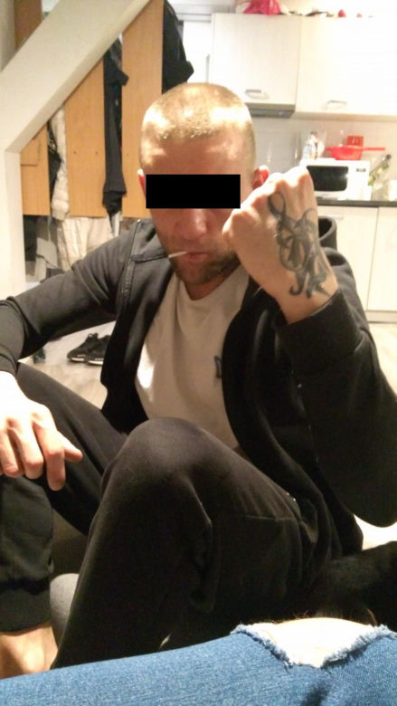 Zatłukli młotkiem Tomasza bo siedział z dziewczyną na ławce