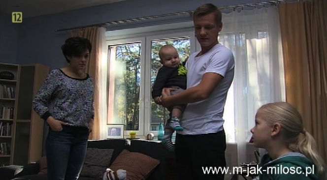 M jak miłość. Kinga (Katarzyna Cichopek), Piotrek (Marcin Mroczek), Lenka (Marysia Głowacka)