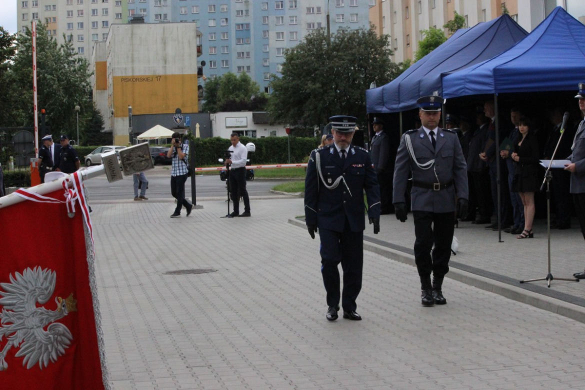 Święto policji w Toruniu. Funkcjonariusze odebrali nagrody i nominacje