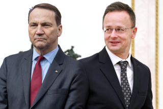 Węgierski minister o Sikorskim: Fanatyczny agent Sorosa