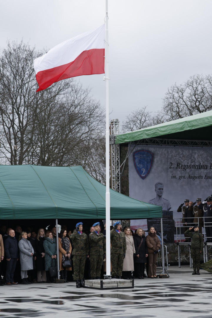 Regionalna Baza Logistyczna otrzymała sztandar wojskowy