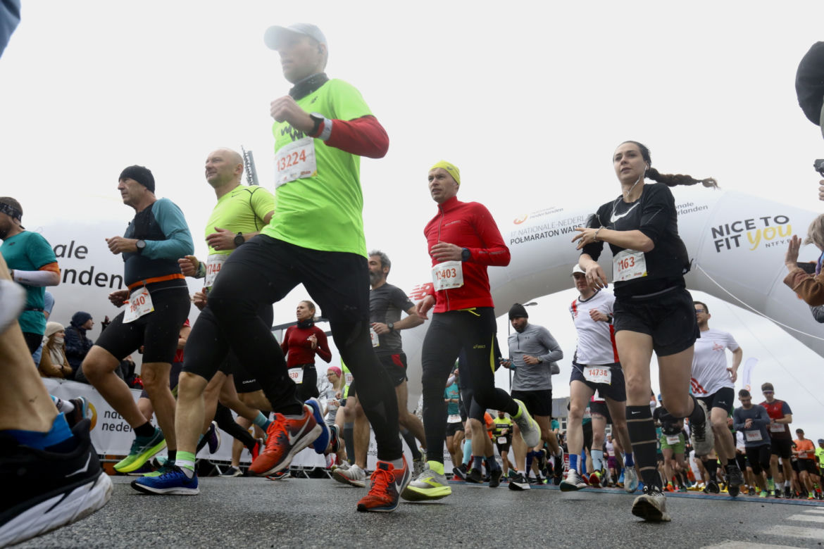 17. Półmaraton Warszawskie. Gigantyczne utrudnienia w stolicy. Ulicami przebiegnie 15 tysięcy osób!