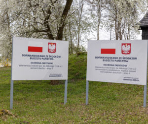 Policjanci pod kościołem w Wierzenicy pilnują świątynię