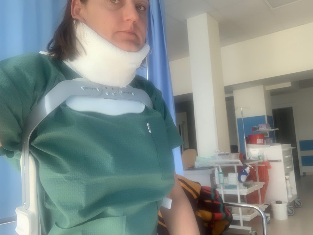 Zderzyła się z psem i złamała kręgosłup