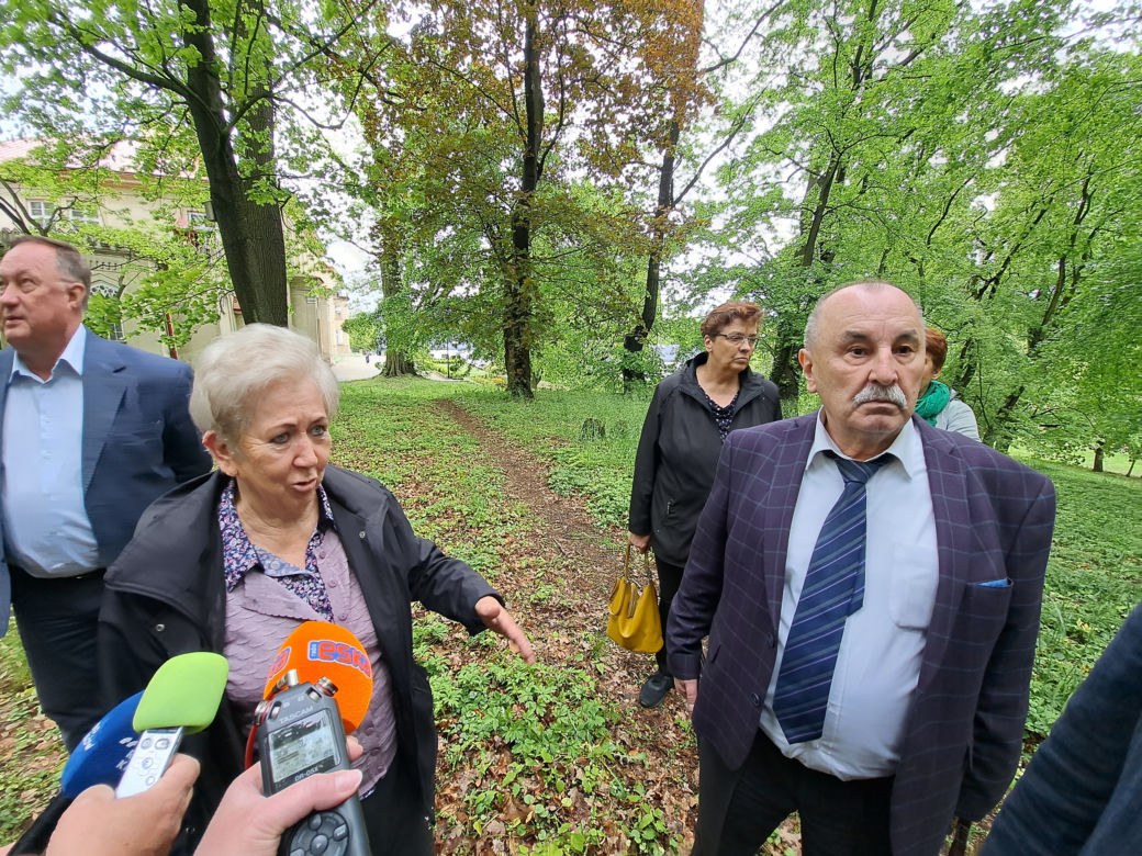 Poszukiwanie mogiły żołnierzy niemieckich w Parku Sanguszków w Tarnowie