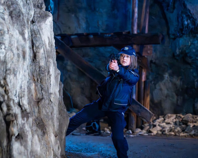 Pierwsza miłość, odcinek 4150. Emilka (Anna Ilczuk), Mateusz (Lesław Żurek)