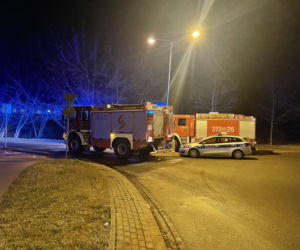 Makabra na Grochowie. Młody mężczyzna rozjechany przez pociąg. 32-latek nie żyje