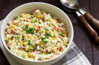 Tę sałatkę robię w 6 minut. To hit każdych świąt i imprezy sylwestrowej 