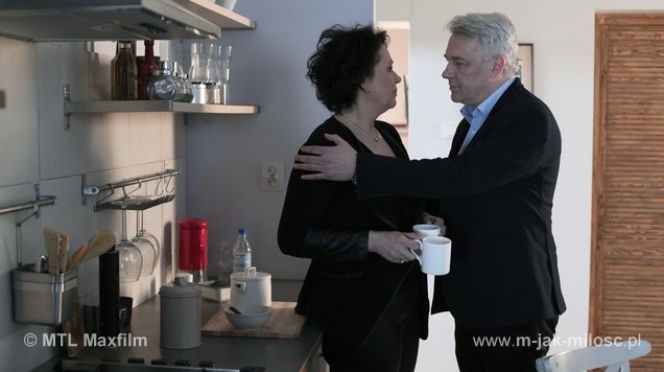 M jak miłość odc. 1143. Marysia (Małgorzata Pieńkowska), Robert Bilski (Zbigniew Stryj)