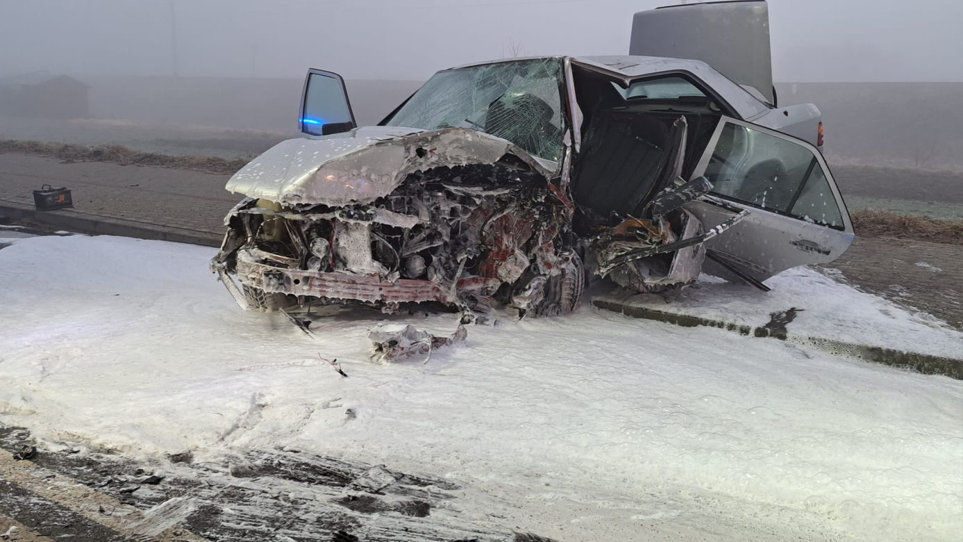 Strzeszyn. Nie żyje kierowca mercedesa! 24-latek zginął przez pirata drogowego