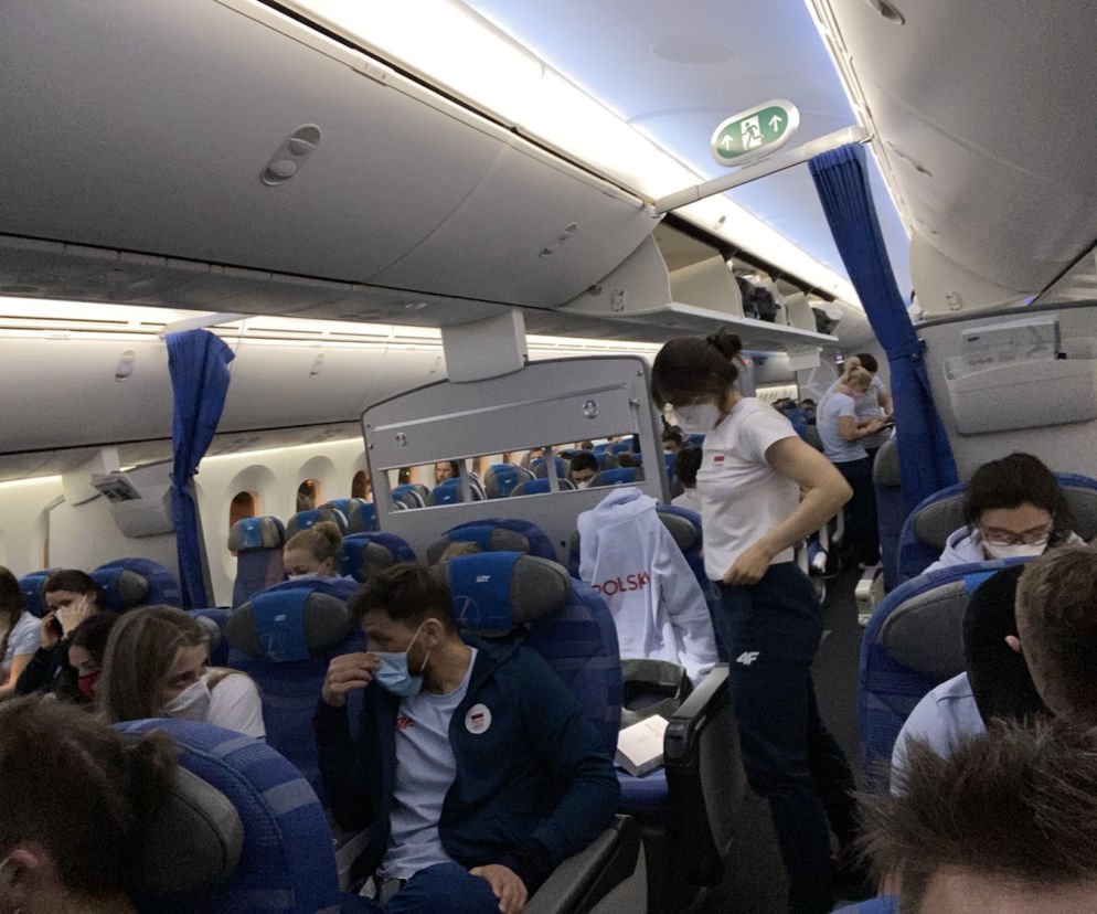Reprezentacja Polski, igrzyska olimpijskie w Pekinie 2022, samolot