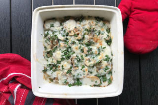 Zero wysiłku, maksimum smaku. Zapiekanka pierogowa, która ratuje każdy obiad