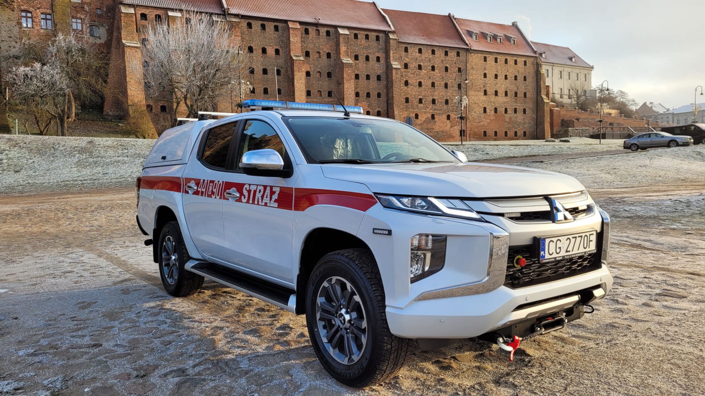 Nowe wozy dla grudziądzkich strażaków