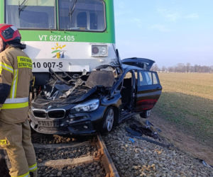 Jedna osoba zginęła na miejscu, a kierowca trafił do szpitala