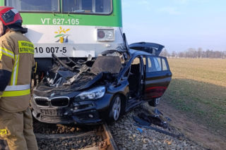 Jedna osoba zginęła na miejscu, a kierowca trafił do szpitala