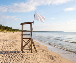 Sinice Łazy. Czy w Łazach można się kąpać 09.08? Flaga, warunki pogodowe