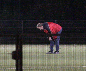 Donald Tusk gra w piłkę