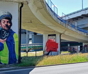 Mural na filarze Trasy Zamkowej został zniszczony 