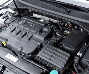 Volkswagen Passat Limousine B8 Highline 2.0 TDI DSG BlueMotion